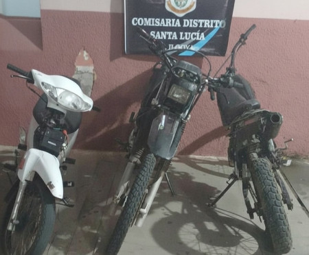 Operativo en Santa Lucía: Secuestran tres motocicletas por falta de documentación
